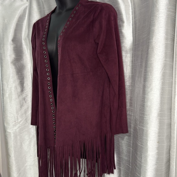 FATE by LFD Faux Suede Open Cardigan Fringe Hem Sleeveless Burgundy Women’s M - Picture 4 of 7